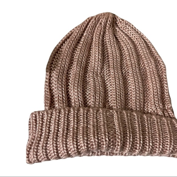 BCBGENERATION chunky knit pom Pom pink beanie in a gift box. New with tag - Picture 3 of 5